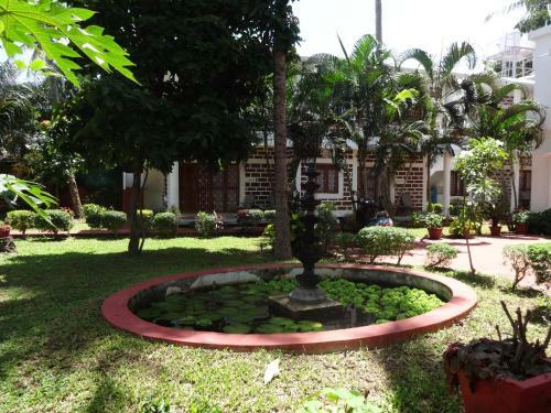 Hotel Hill View Beach Resort