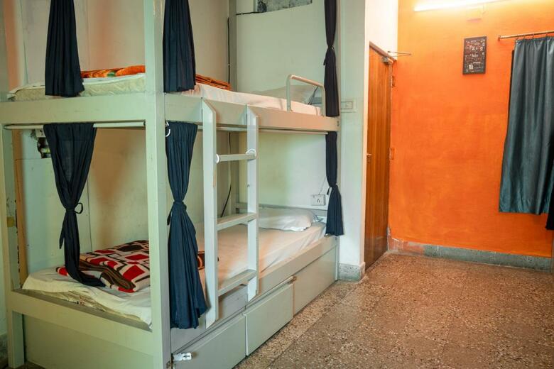 Albergue Bunkyard