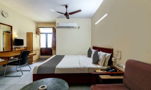 Hotel Saaket Residency