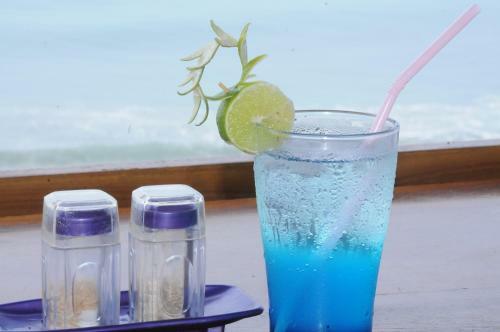 Hotel Black Beach Resort