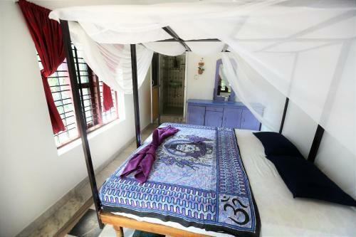 Hostal Keratheeram Beach Resort