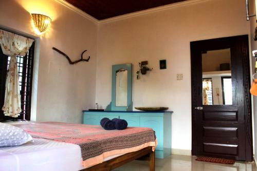 Hostal Keratheeram Beach Resort