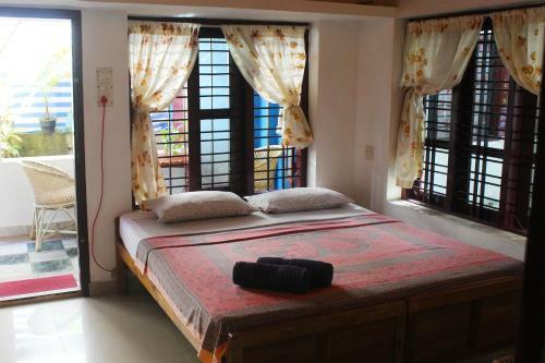 Hostal Keratheeram Beach Resort