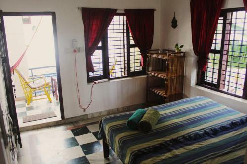 Hostal Keratheeram Beach Resort