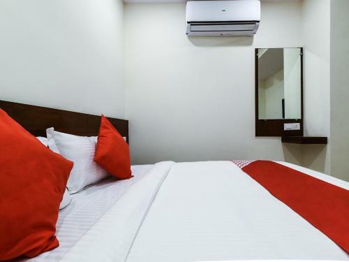 Hotel Blue Moon