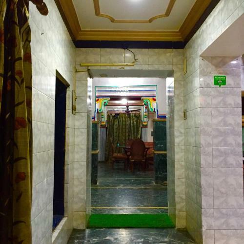 Hostal Shanti Guest House Manikarnika Ghat