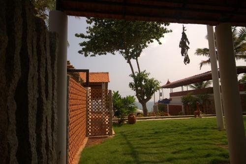 Hotel Thanal Beach Resort