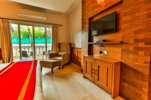 Shining Sand Beach Hotel
