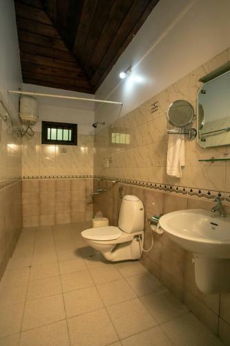 Hotel Crescent Residency