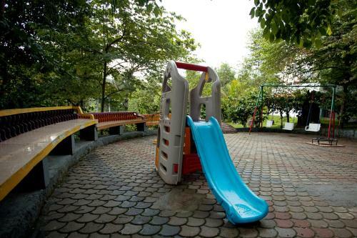 Hotel Crescent Residency