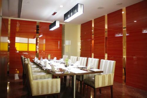 Hotel Country Inn & Suites By Radisson, Bathinda