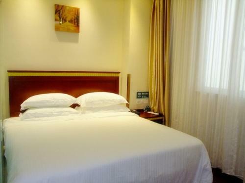 Greentree Inn Jiangxi Nanchang Bayi Square Express Hotel
