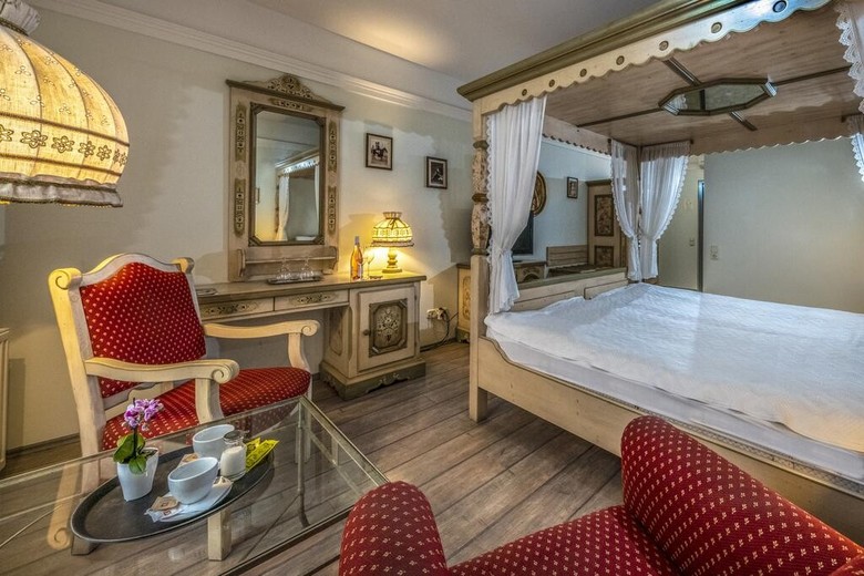 Corvin Hotel Budapest Sissi Wing