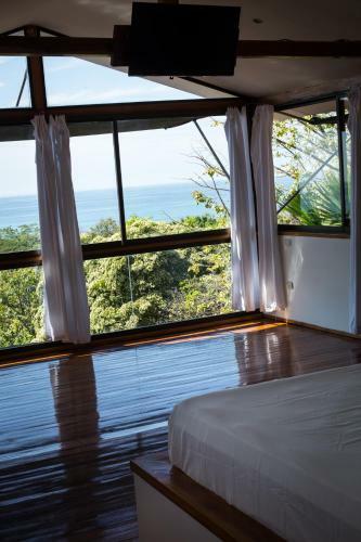 Ocean View Villas North St