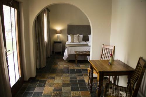 Hostal Hilltop Guest House