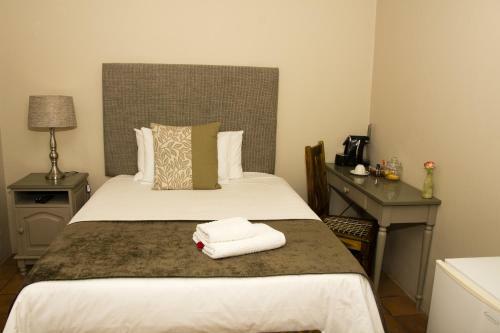 Hostal Hilltop Guest House
