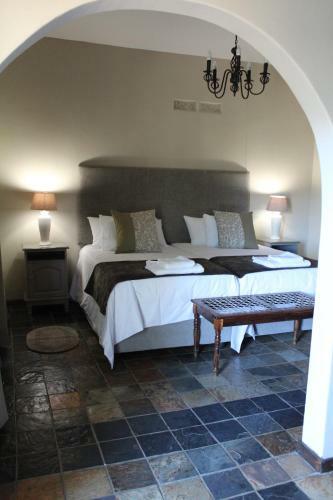 Hostal Hilltop Guest House