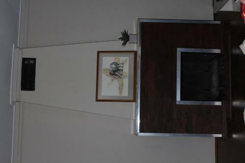 Hostal Hilltop Guest House