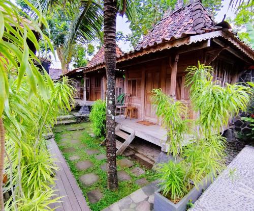Hostal The Amrta Borobudur