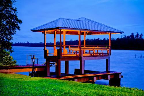 Okvin River Villa