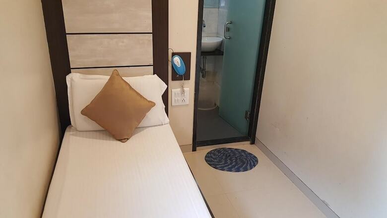 Hotel Apex Regency