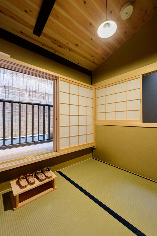 Nadeshiko Shirakawa Machiya House