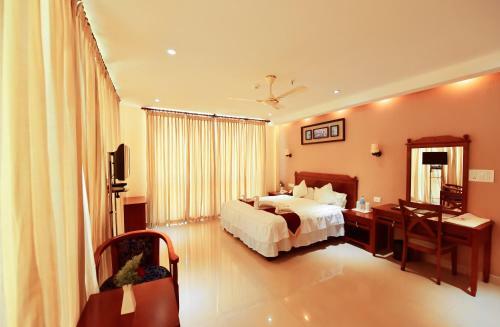 Hotel Athirappilly Residency