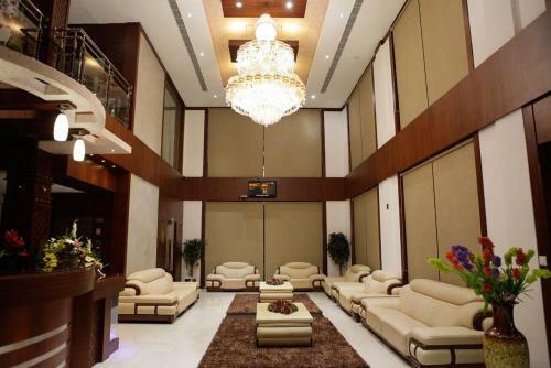 Hotel Athirappilly Residency