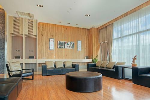 Naruwan Galaxy Hotel