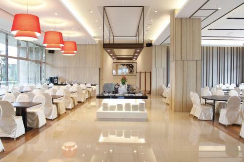 Naruwan Galaxy Hotel