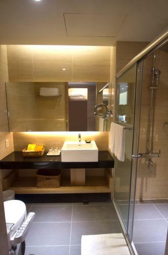 Naruwan Galaxy Hotel