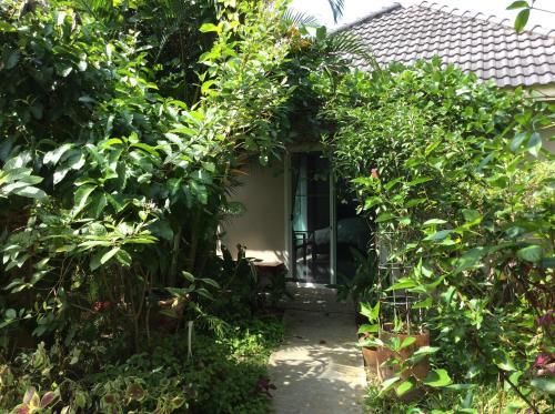 Hostal Rommai Rimnaam Resort