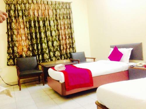 Lodge Hotel Ranjit Residency