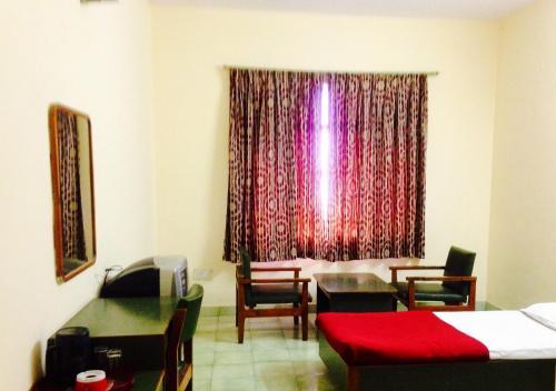 Lodge Hotel Ranjit Residency