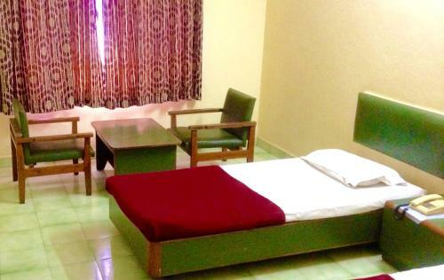 Lodge Hotel Ranjit Residency