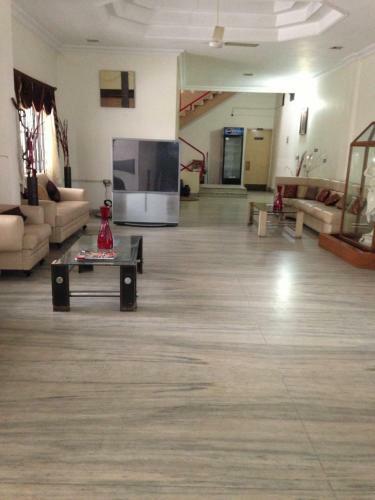 Lodge Hotel Ranjit Residency