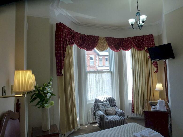 Hotel Egans House