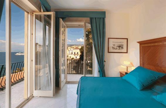 Hotel Grand Continental