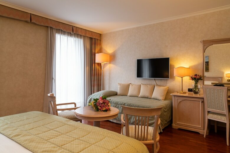 Hotel Roxy Plaza