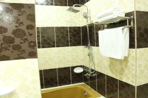 Riyam Hotel