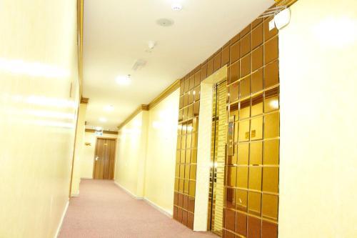 Riyam Hotel