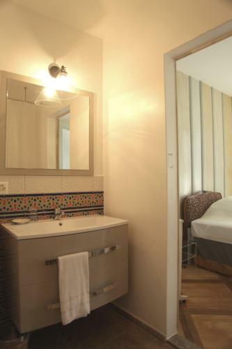 Hostal Guesthouse Le Locle
