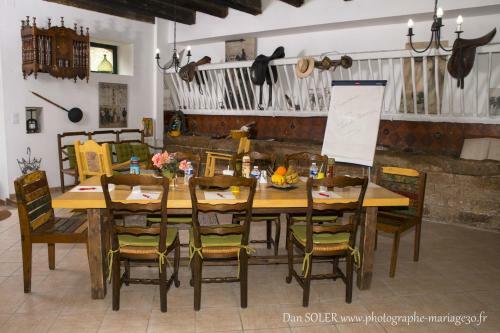 Hostal Le Clos Des Aramons