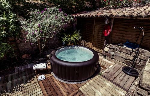 Hostal Le Clos Des Aramons
