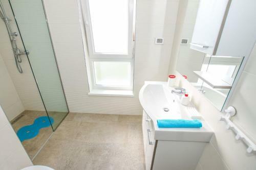 Apartment In Funtana With Three-bedrooms 1