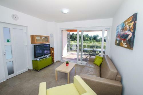 Apartment In Funtana With Three-bedrooms 1