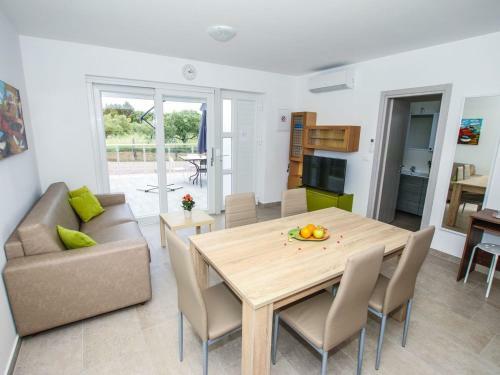 Apartment In Funtana With Three-bedrooms 1