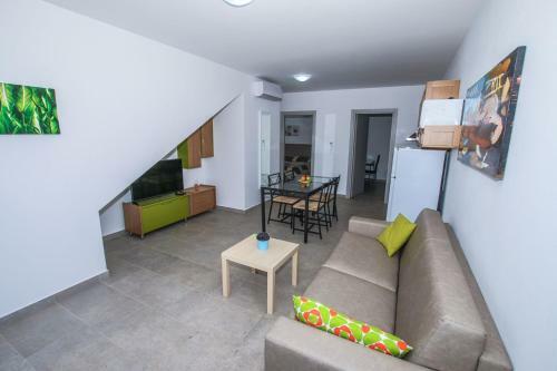 Apartment In Funtana With Three-bedrooms 1