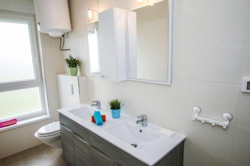 Apartment In Funtana With Three-bedrooms 1