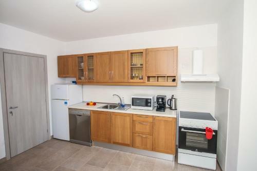 Apartment In Funtana With Three-bedrooms 1